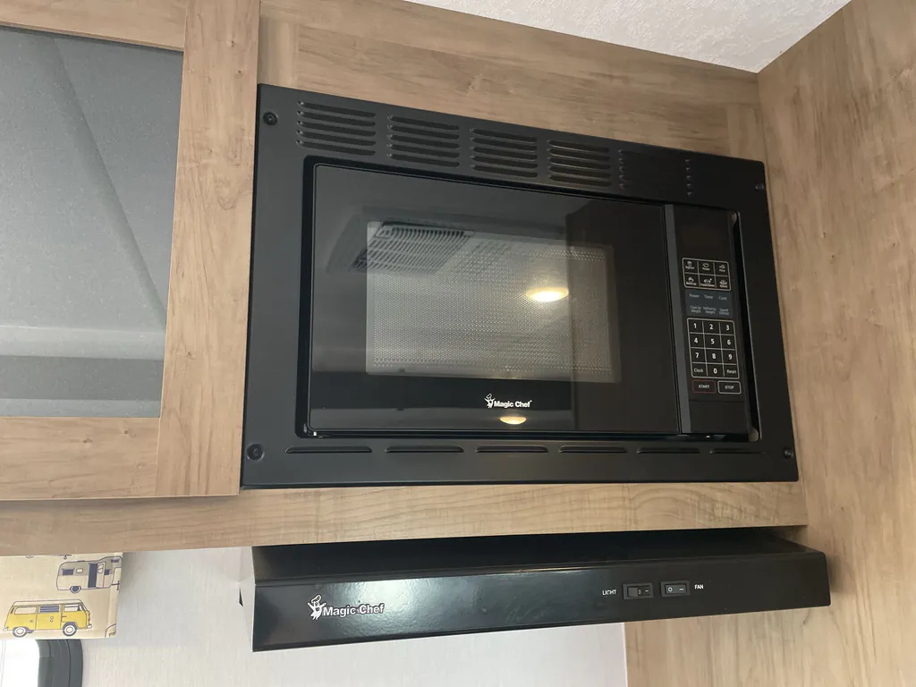 2024 Coachmen Freedom Express Select 31SE, Photos photo 11