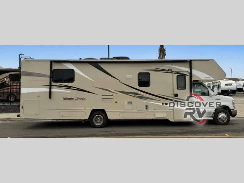 2016 Winnebago Minnie Winnie 31K - Photo 3