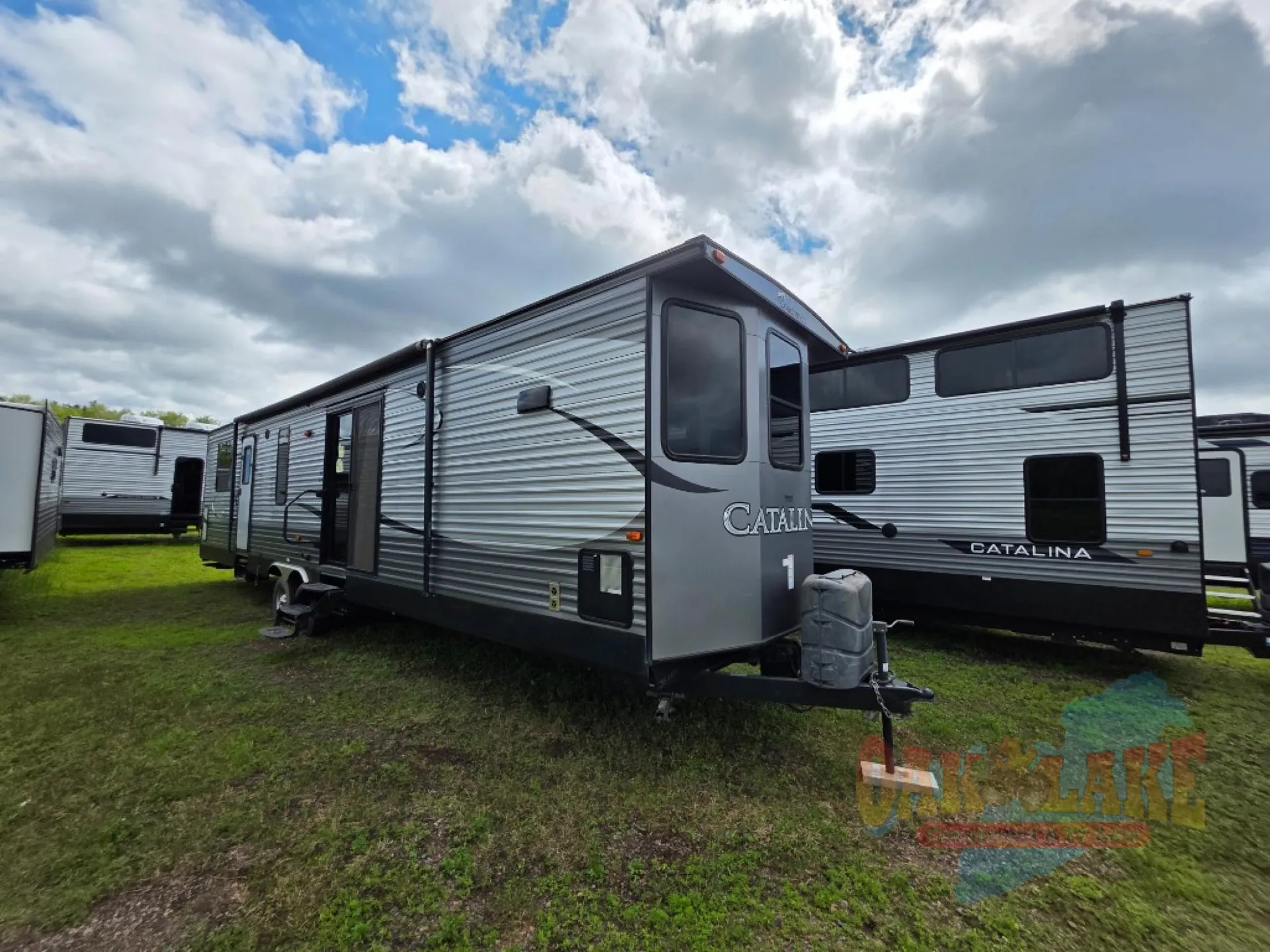 2016 Coachmen Catalina Destination 38FKDS - Photo 2