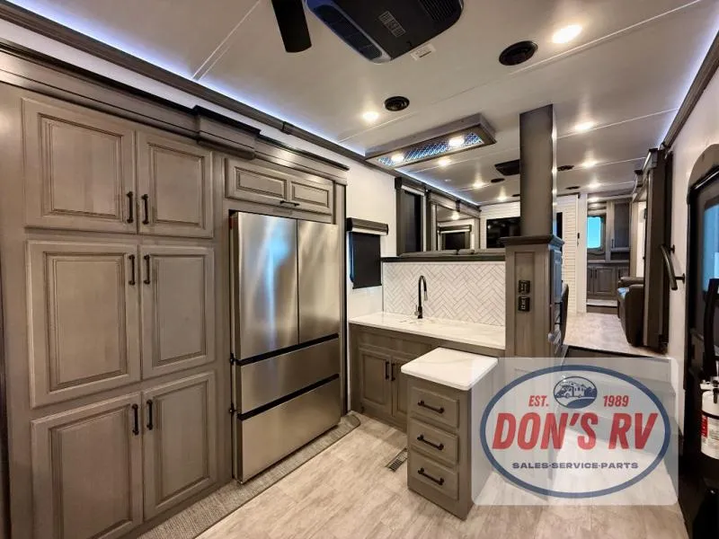 2023 Keystone Montana 3941FO - Photo 3