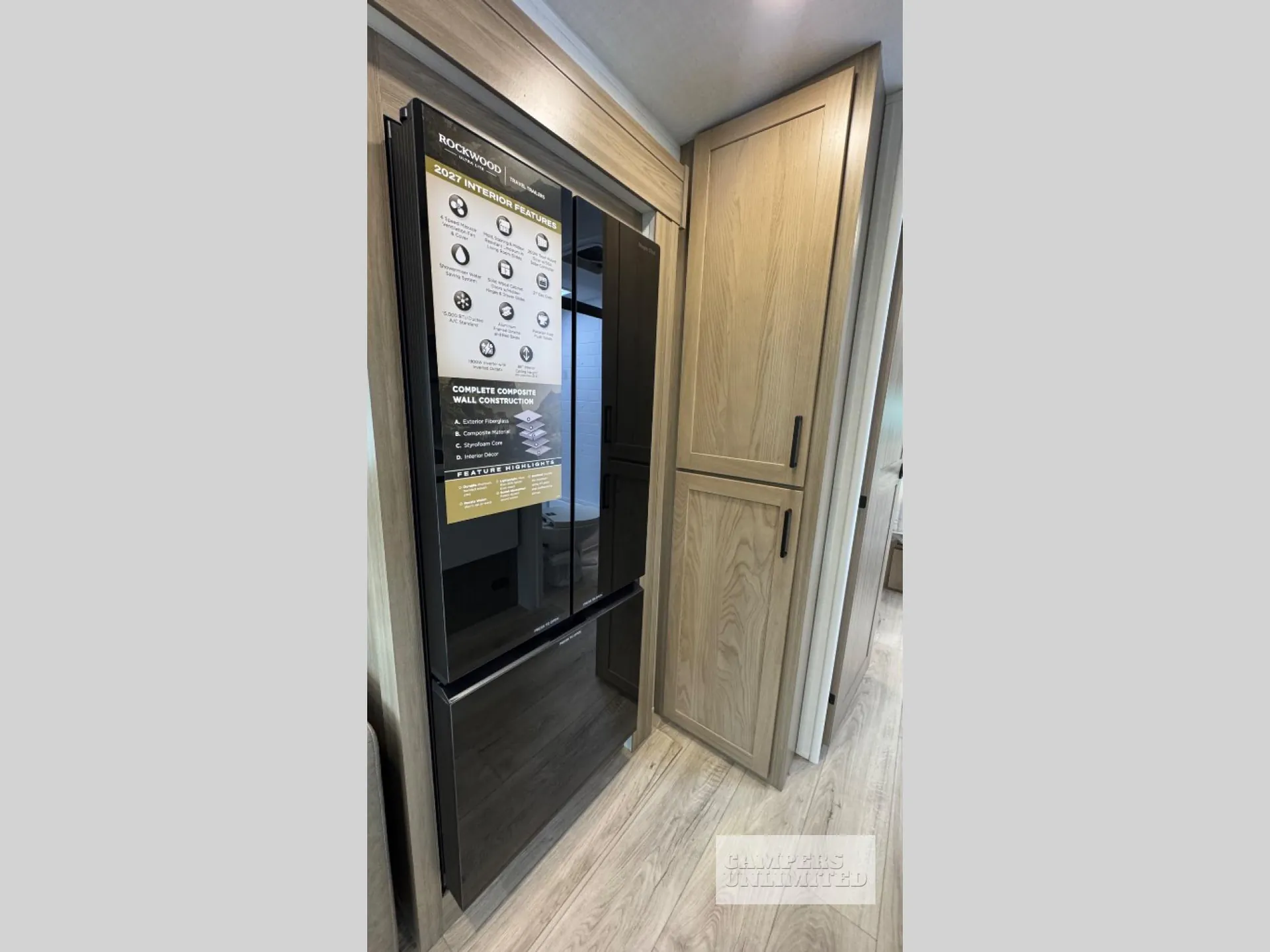 2027 Forest River Rockwood Ultra Lite 2618RD — Photo 6