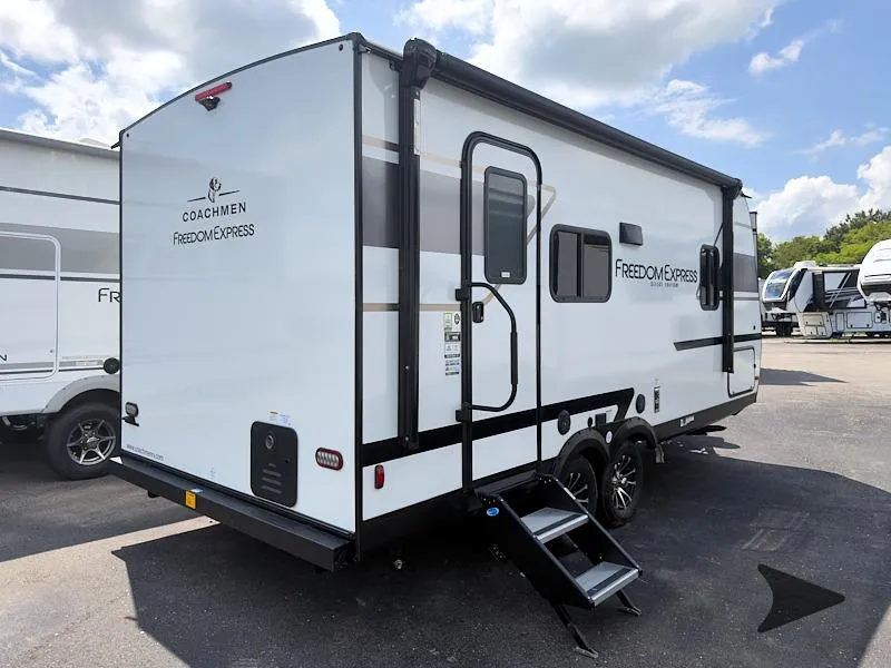 2027 Coachmen Freedom Express Select 19SE - Photo 3