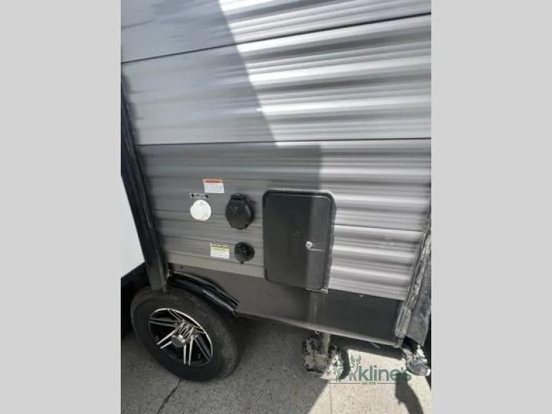 2026 Coachmen Catalina Legacy Edition 323BHDSCK - Photo 4