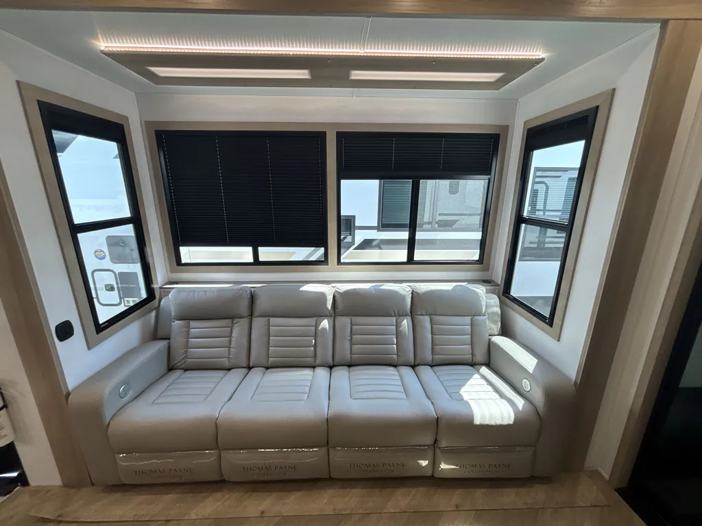 2025 Keystone Raptor 415, Photos photo 14