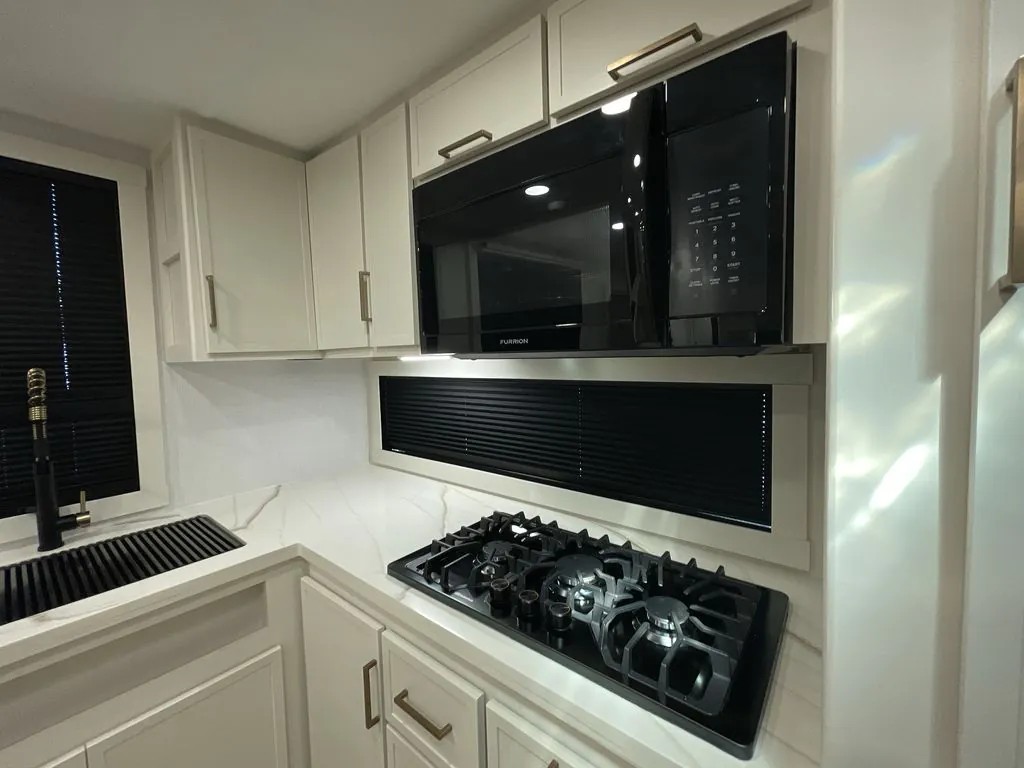 2025 Brinkley Model I 275, Photos photo 6