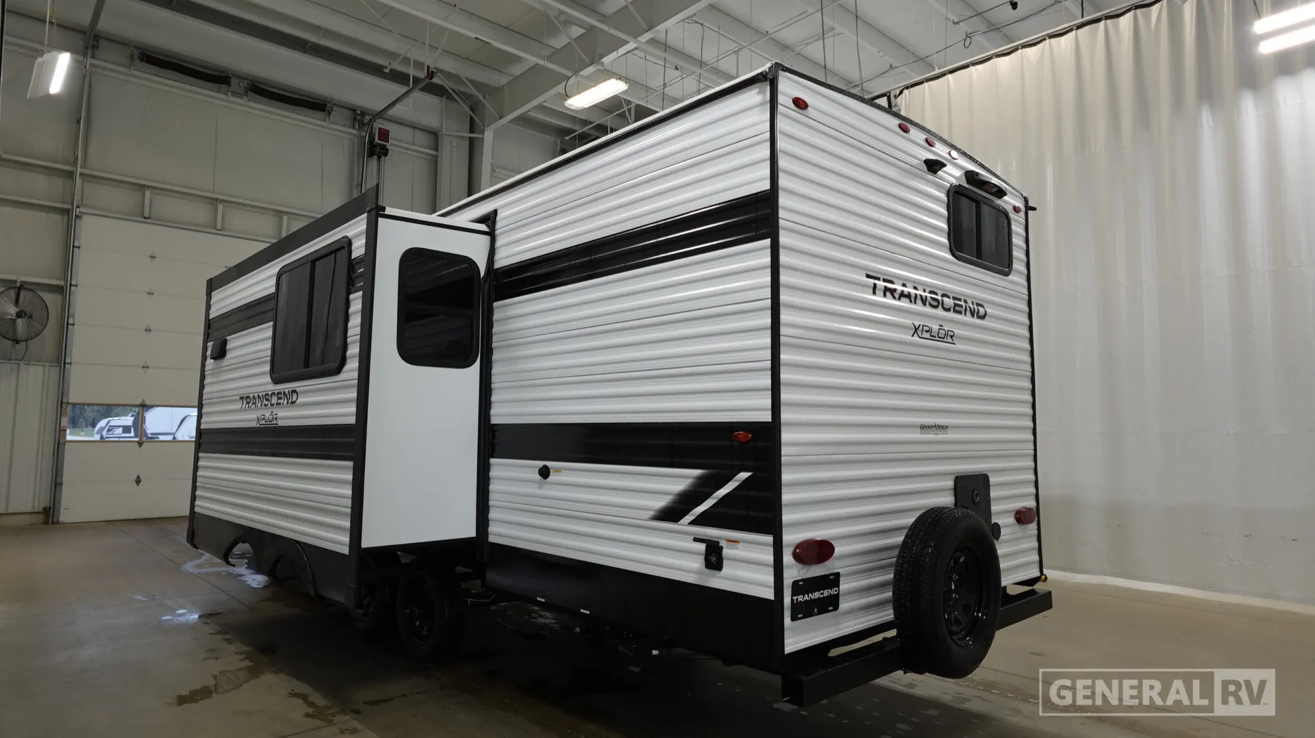 2027 Grand Design Transcend Xplor 26BHX - Photo 4