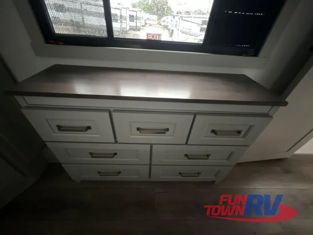 2026 Brinkley Model G 4100, Photos photo 30