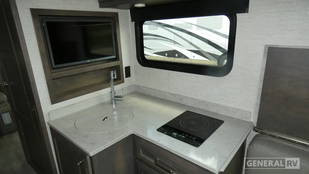 2024 Tiffin Wayfarer 25 RLW, Photos photo 6