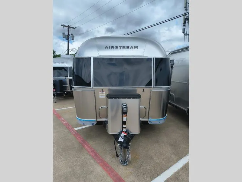 2026 Airstream Globetrotter 27FB - Photo 3