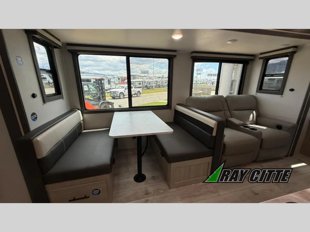 2026 East to West Della Terra 272RL, Photos photo 14