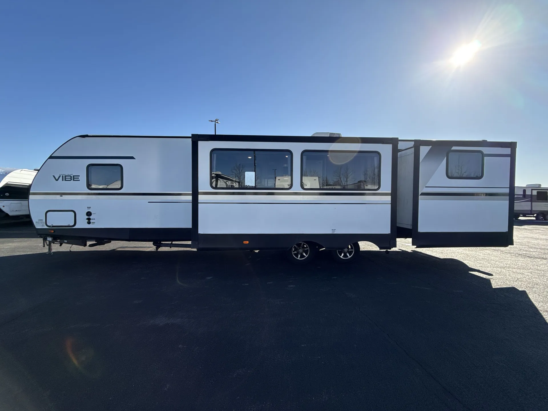 2020 Forest River Vibe 32BH — off campside