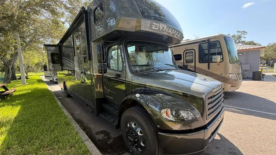 2027 Dynamax Corp Europa S 37CA - Photo 2
