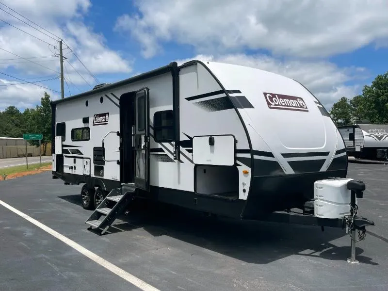 2023 Dutchmen Coleman Light 2515RL - Photo 2
