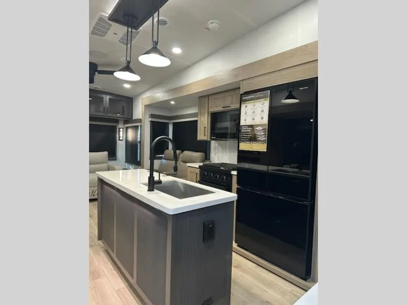 2026 Forest River Rockwood Signature 372RL - Photo 4