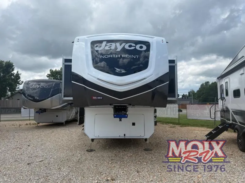2026 Jayco North Point 382FLRB - Photo 3