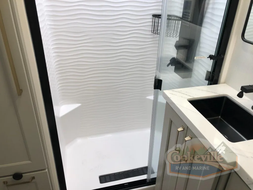 2026 Brinkley Model G 3970, Photos photo 23