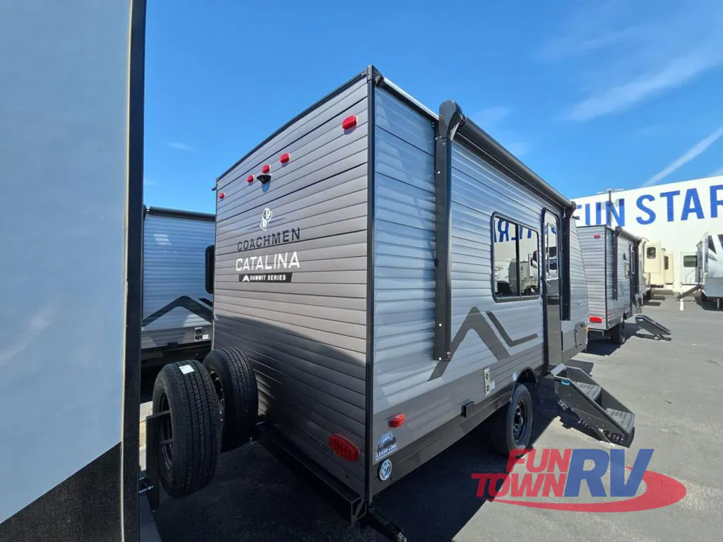 2027 Coachmen Catalina Summit Series 7 154RBX, Photos photo 6