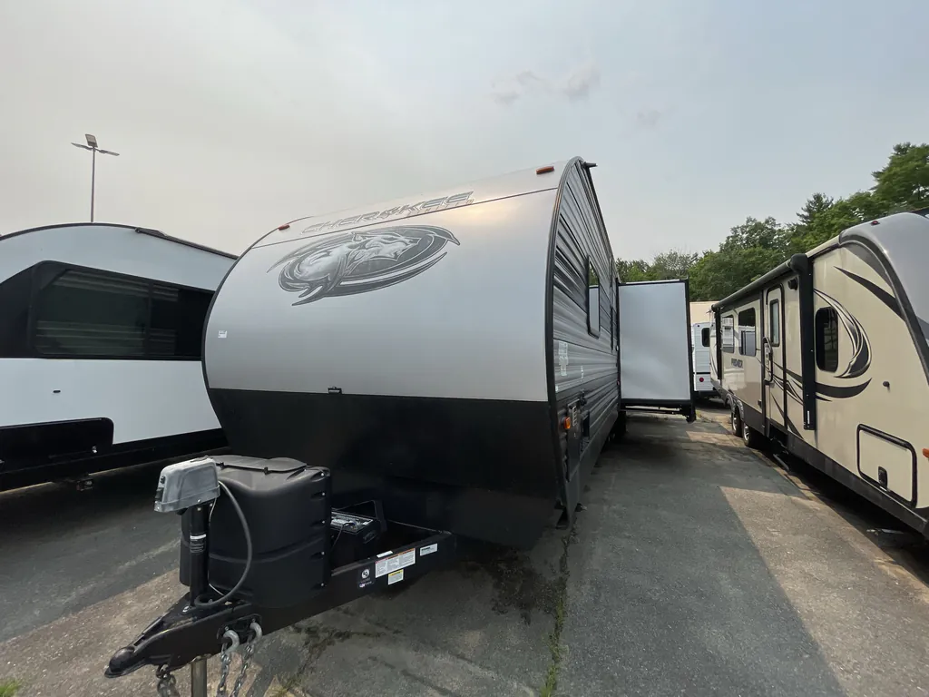 2022 Forest River Cherokee 306MM, Photos photo 4