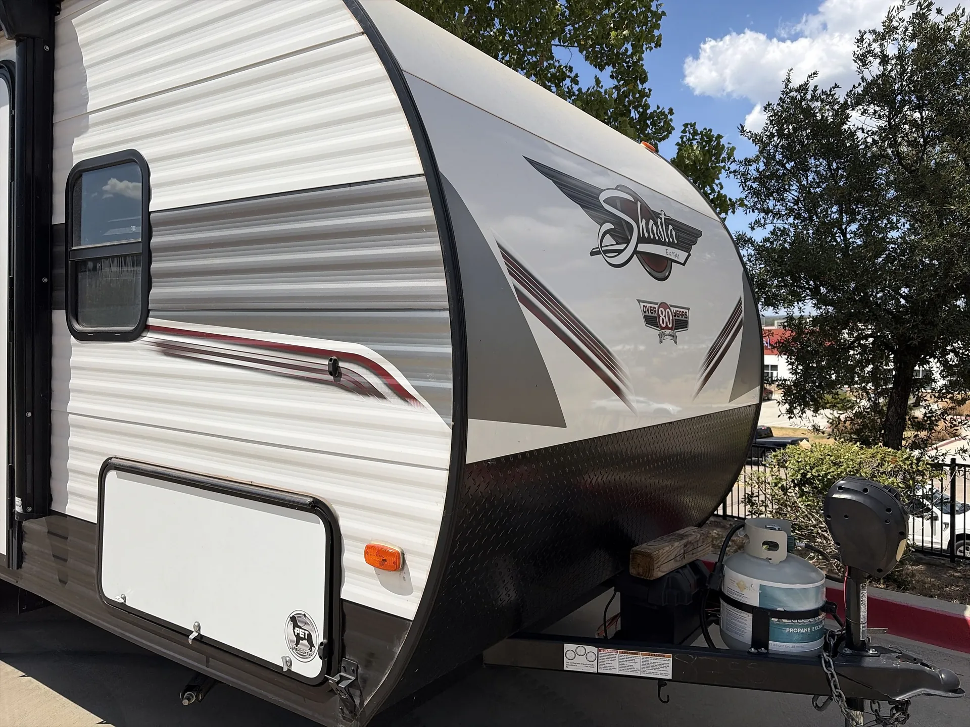 2022 Shasta Oasis 18FQ - Photo 2