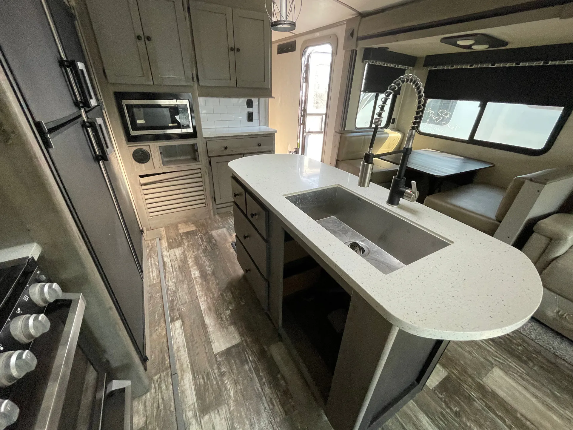 2020 Keystone Outback 328RL - Photo 2