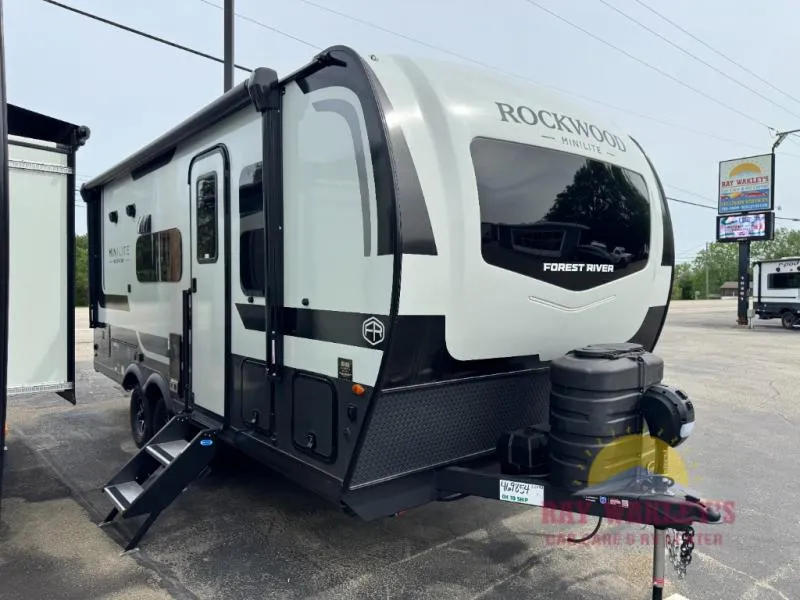 2026 Forest River Rockwood Mini Lite 2108RB - Photo 2