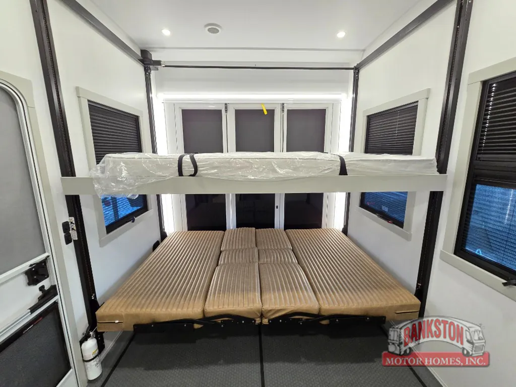 2026 Brinkley Model G 3520, Photos photo 22