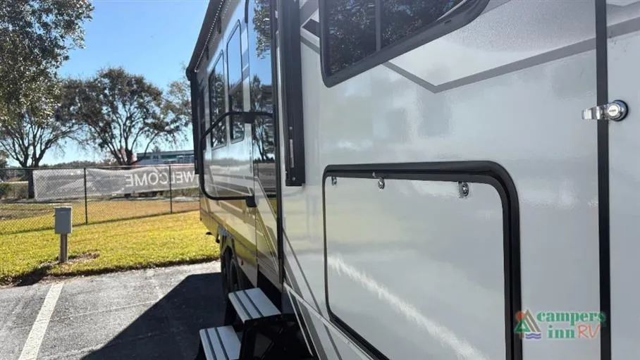 2026 Grand Design Momentum G-Class 25G - Photo 4