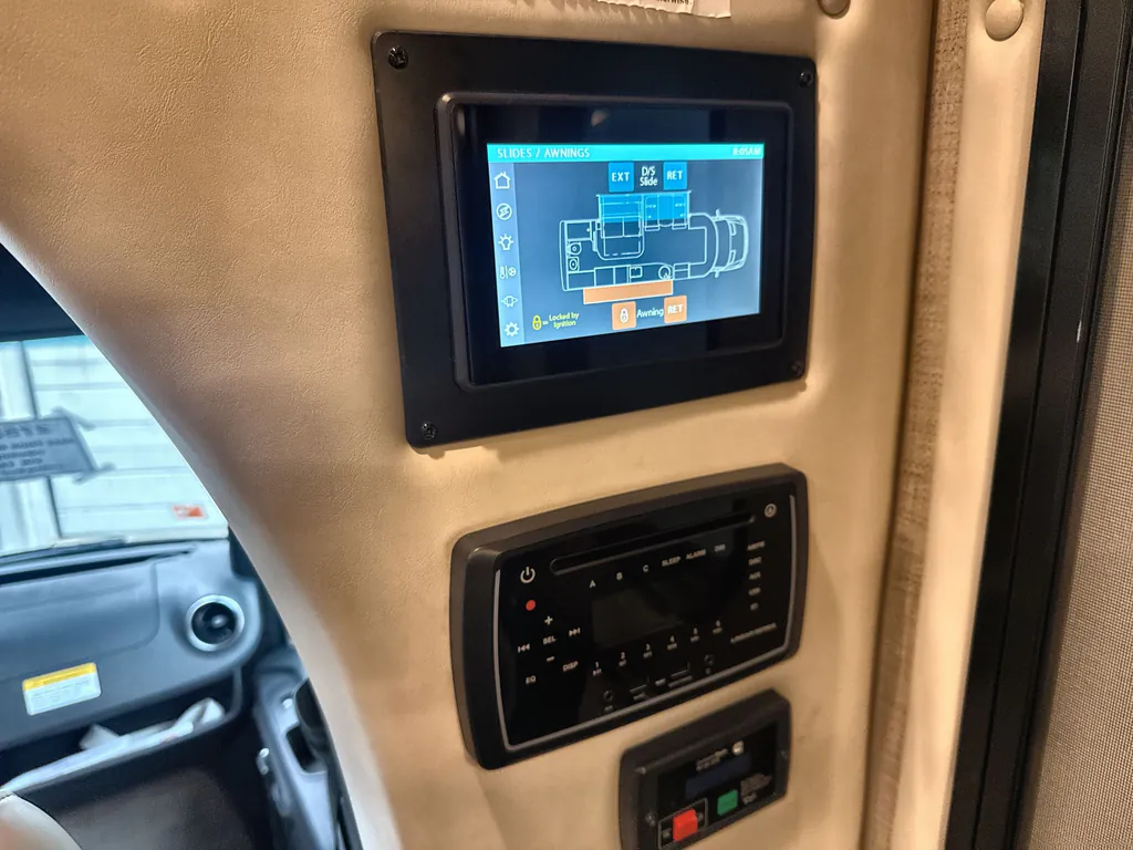 2022 Thor Motor Coach Tiburon 24FB, Photos photo 21