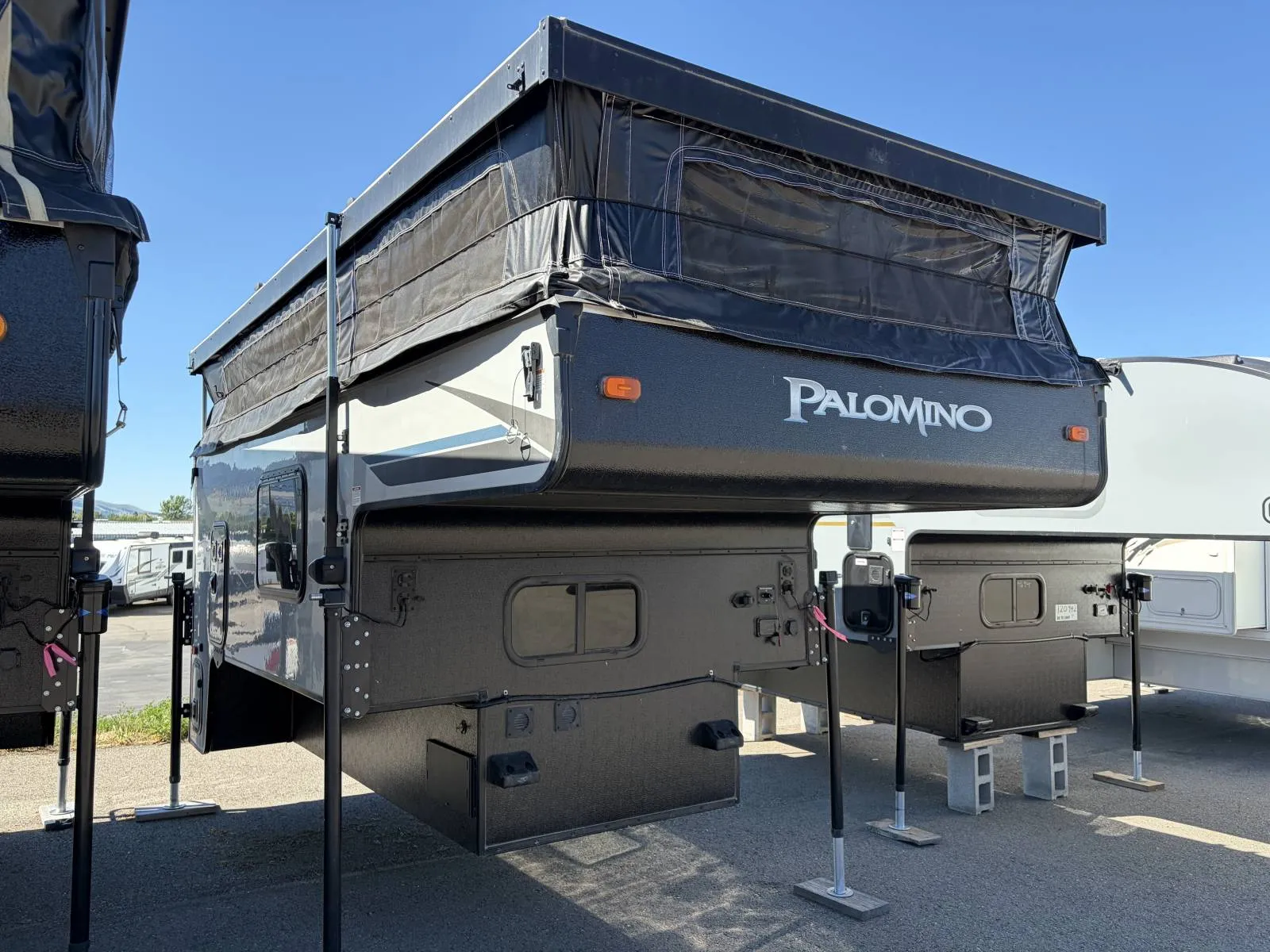 2023 Palomino Softside SS-1500 - Photo 4