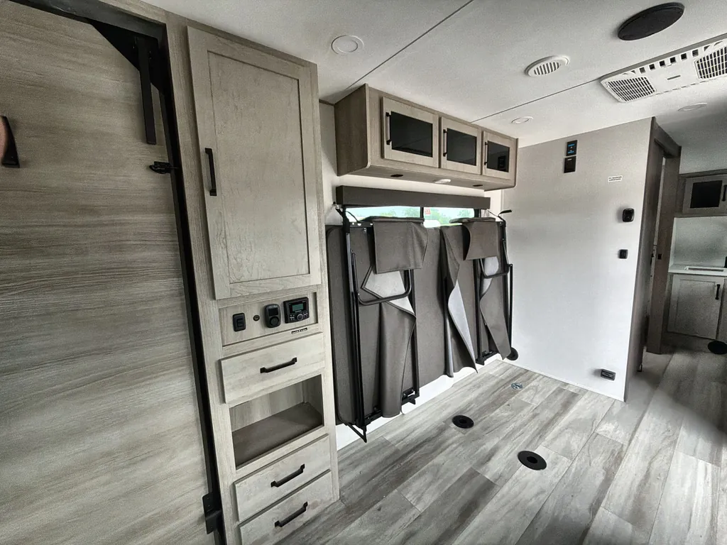 2025 Grand Design Momentum MAV 24MAV, Photos photo 19