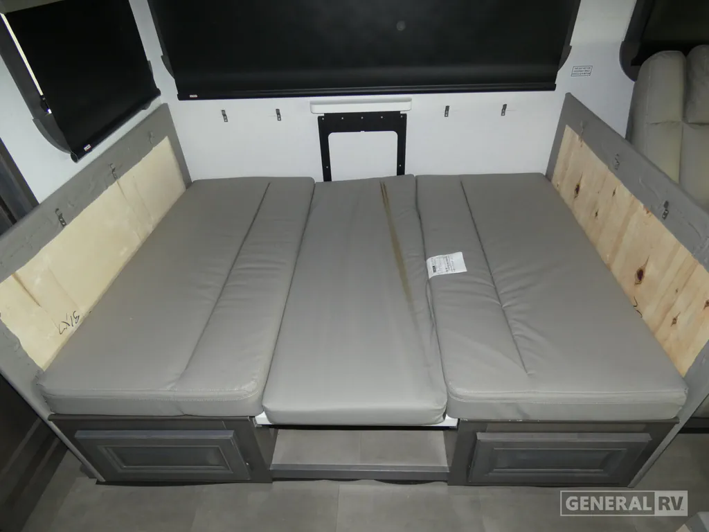 2025 Forest River Georgetown 7 Series GT7 31X7, Photos photo 17