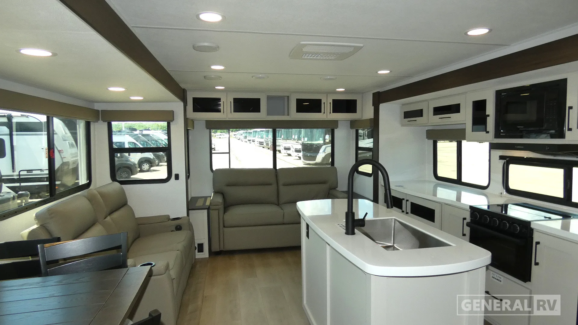 2027 Alliance RV Delta 292RL - Photo 3