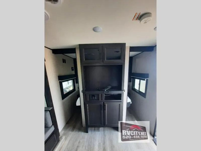 2023 Jayco Jay Flight 242BHS - Photo 4