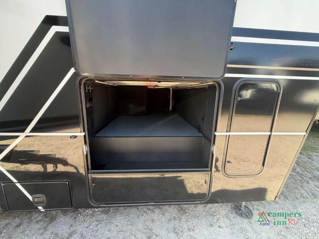 2026 Brinkley Model G 3950, Photos photo 36