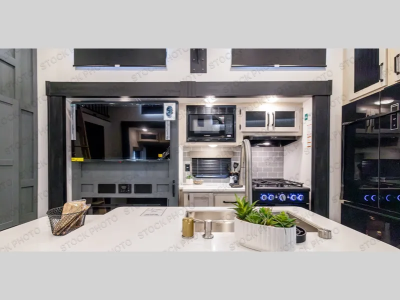 2026 Forest River Puma Vista 421LFT - Photo 3
