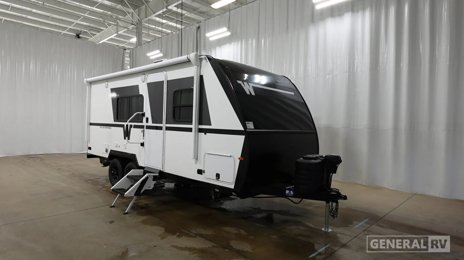 2027 Winnebago Micro Minnie 2108TB - Photo 2