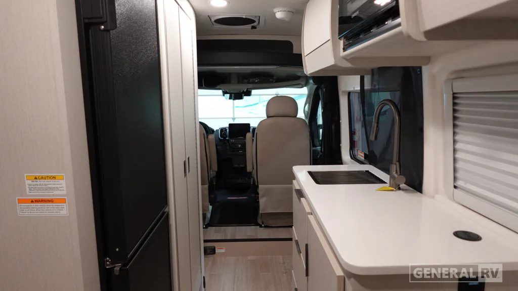 2027 Thor Motor Coach Tellaro 20Y, Photos photo 4