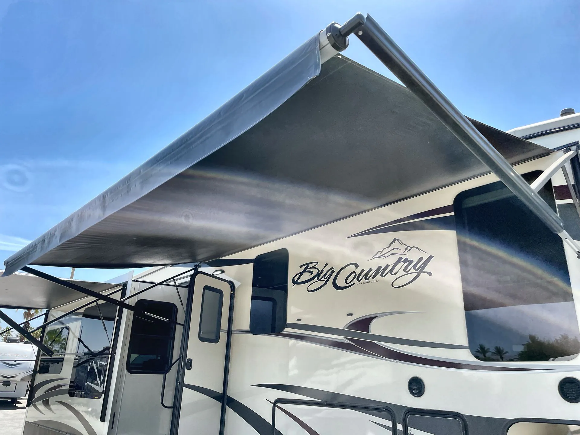 2018 Heartland Big Country 3155RLK - Photo 2