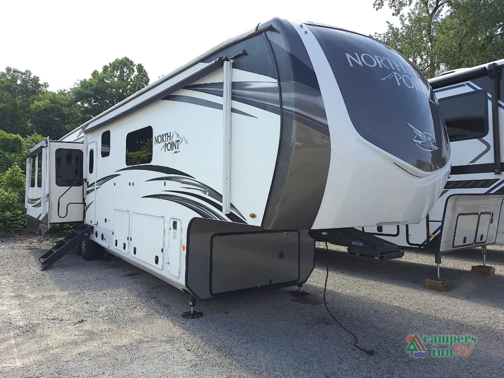 2020 Jayco North Point 387FBTS - Photo 2