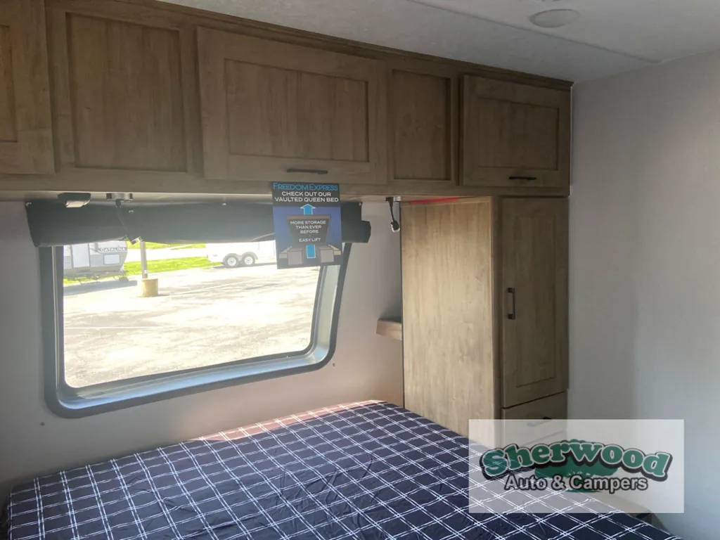 2024 Coachmen Freedom Express Ultra Lite 258BHS, Photos photo 18