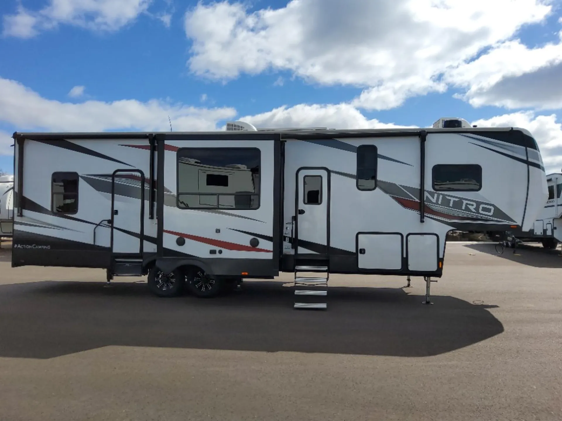 2023 Forest River XLR Nitro 321 - Photo 3