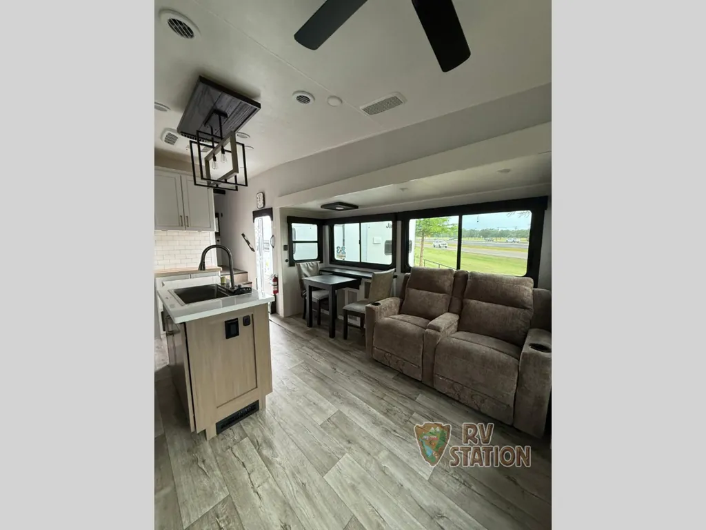 2026 Jayco Eagle 321RSTS, Photos photo 8
