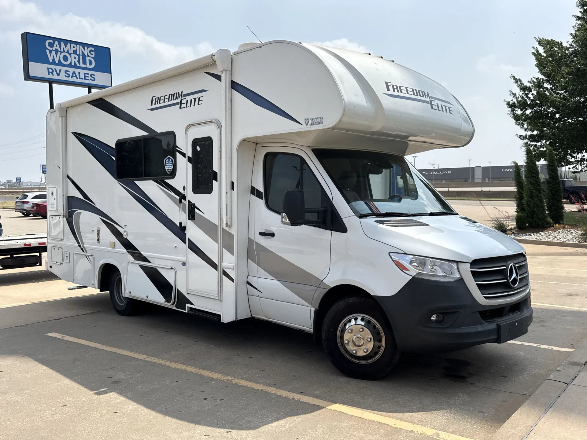 2024 Thor Motor Coach Freedom Elite 24FL - Photo 2