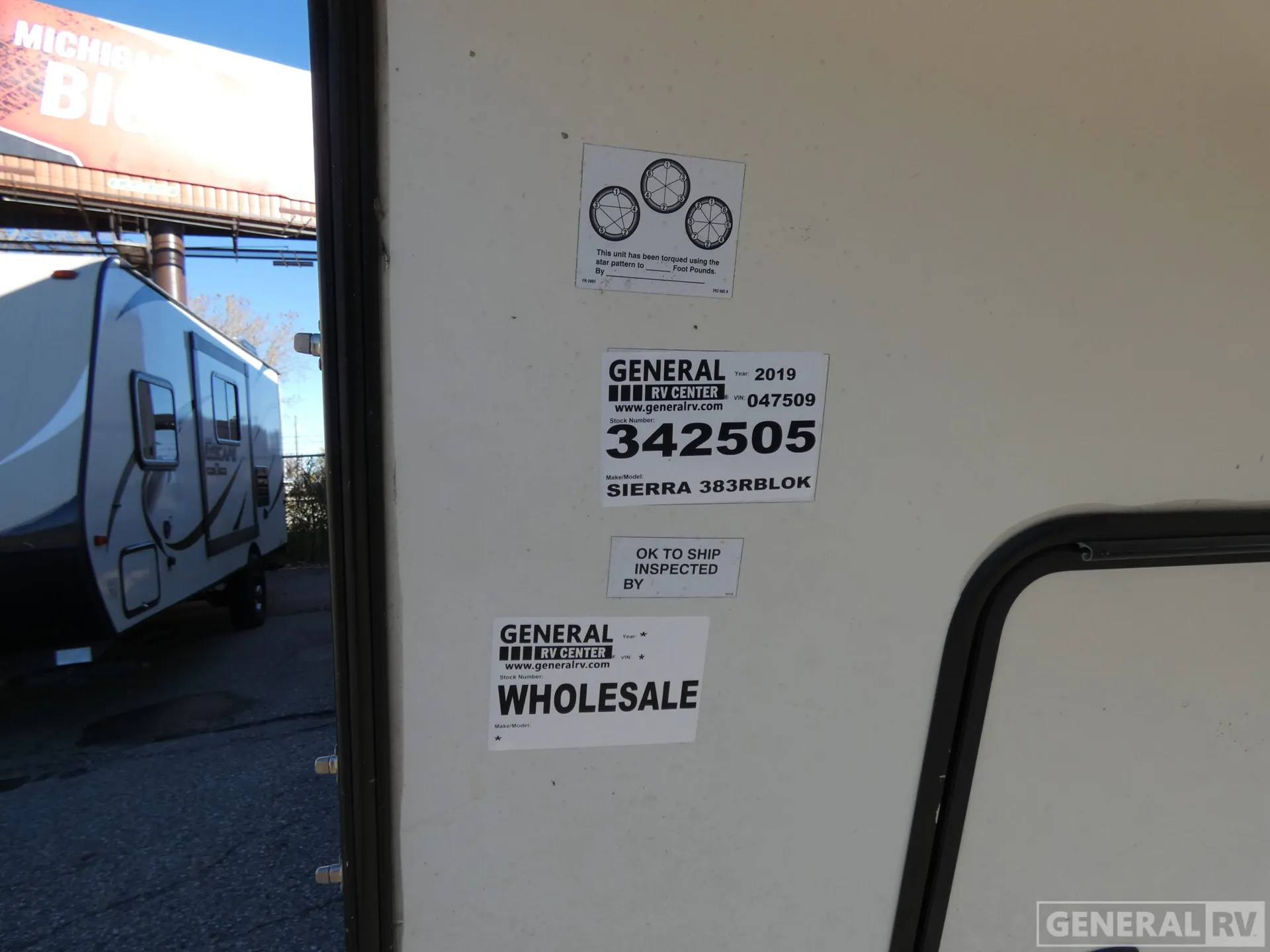 2019 Forest River Sierra 383RBLOK - Photo 2