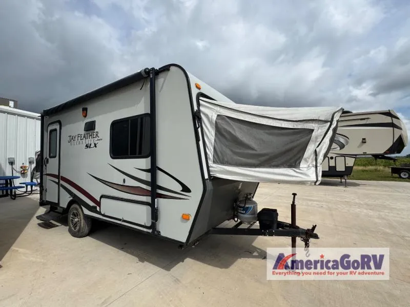2014 Jayco Jay Feather SLX 16XRB - Photo 2