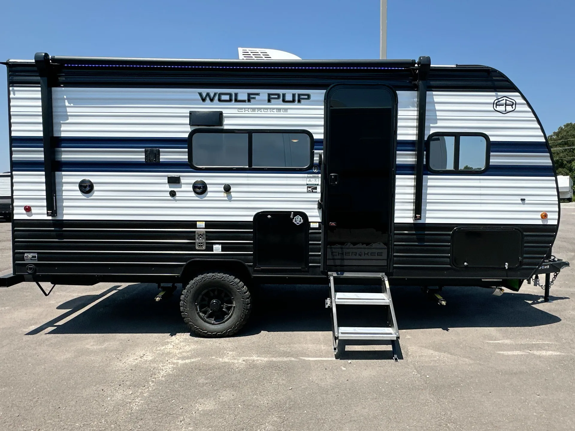 2027 Forest River Cherokee Wolf Pup 16FQW — campside