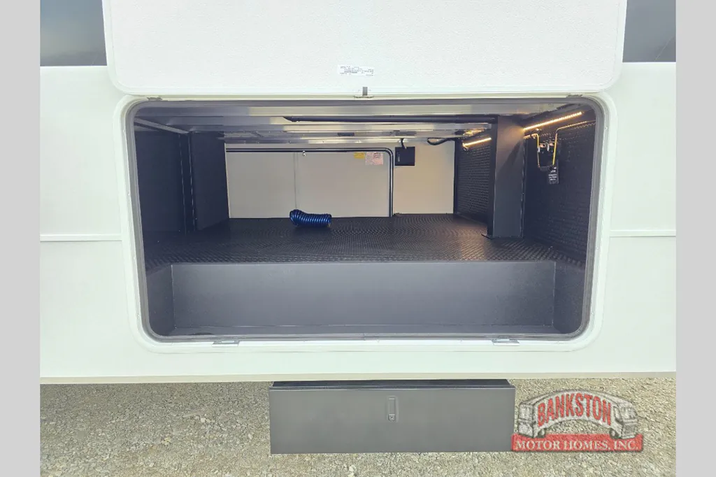 2026 Brinkley Model Z 3600, Photos photo 3
