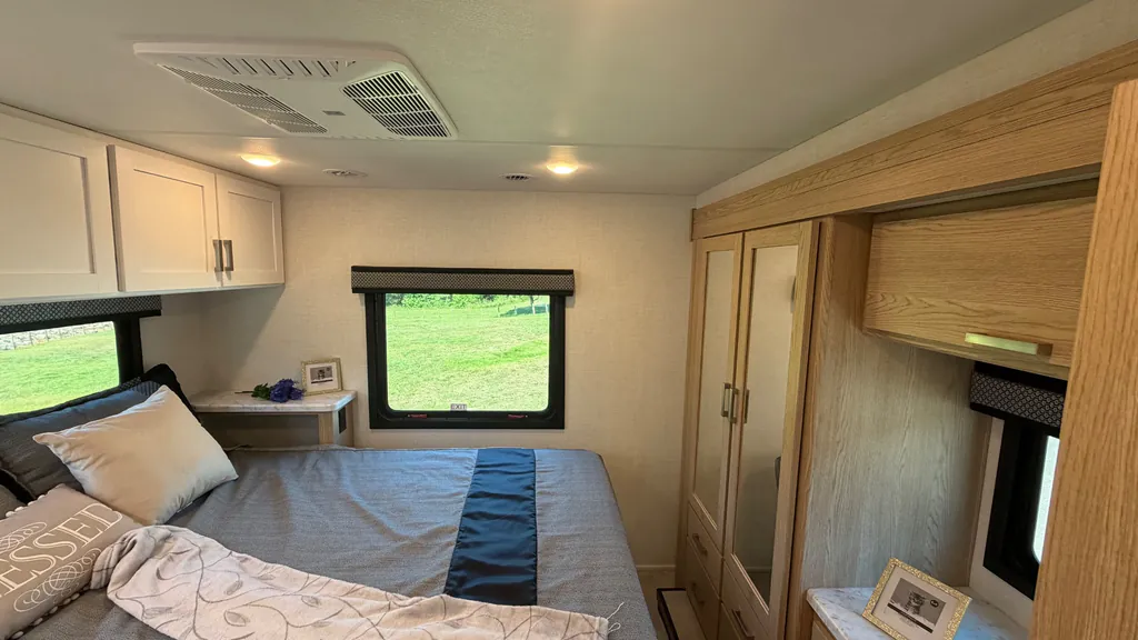 2026 Thor Motor Coach Freedom Elite 31FE, Photos photo 18