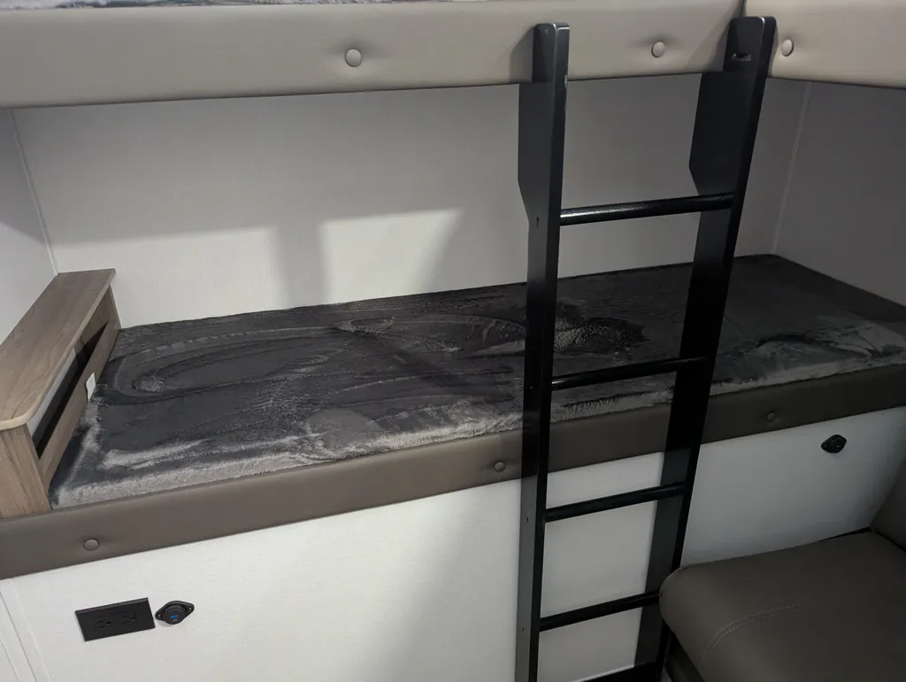 2026 Coachmen Freedom Express Select 30SE, Photos photo 61