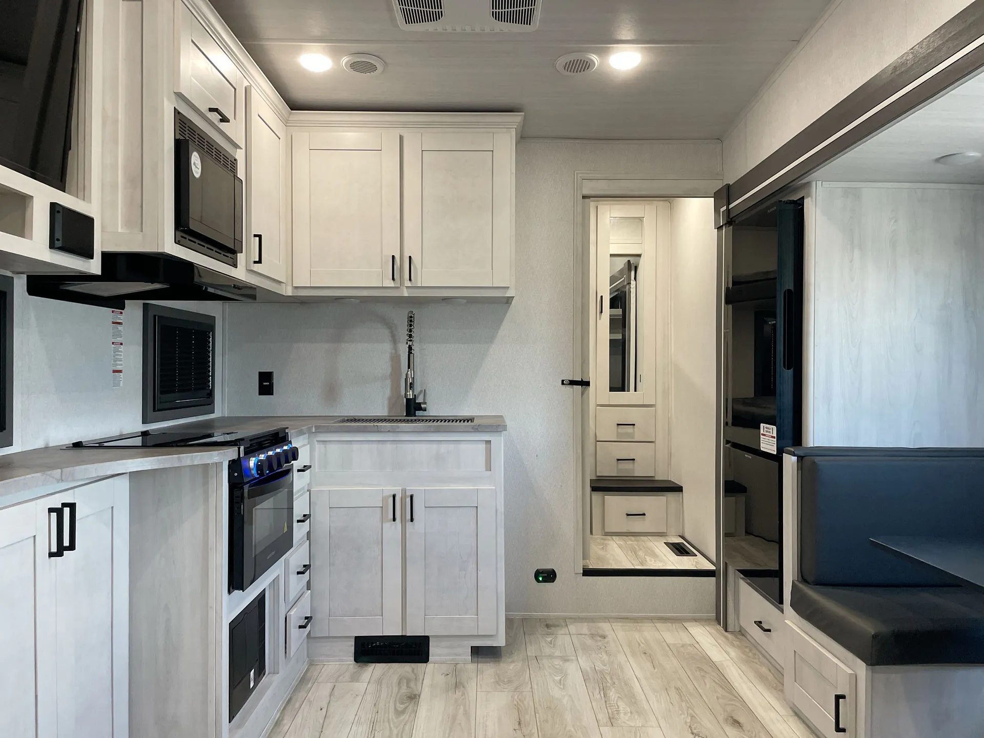2025 East to West Tandara 27BH-OK — living area main